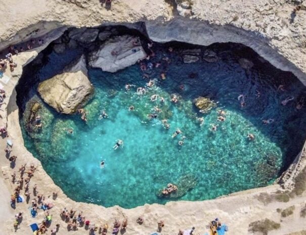 grotta della poesia roca vecchia